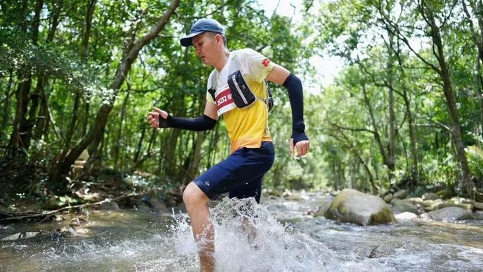 Yên Tử Ultra Trail là hoạt động thể thao kết hợp khám phá thiên nhiên, góp phần đa dạng hóa sản phẩm du lịch tại Yên Tử. (Nguồn: Báo Quảng Ninh)