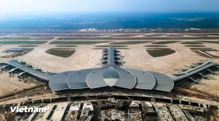 Cảng Hàng không quốc tế Long Thành sẽ được khai thác thương mại vào cuối năm 2026. (Ảnh: PV/Vietnam+)