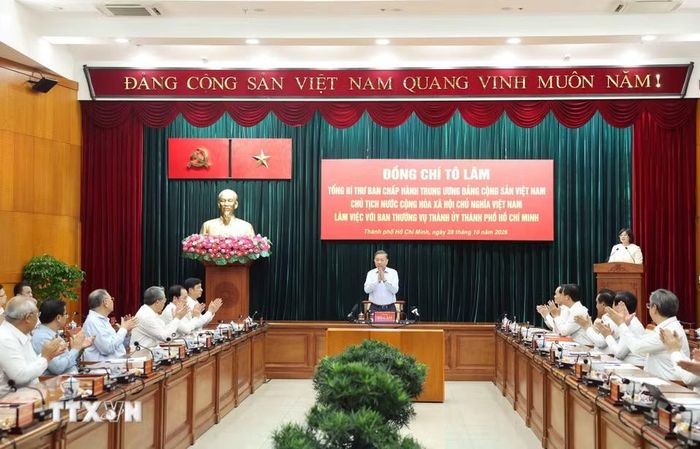 Tổng Bí thư, Chủ tịch nước Tô Lâm làm việc với Ban Thường vụ Thành ủy Thành phố Hồ Chí Minh. (Ảnh: Thống Nhất/TTXVN)