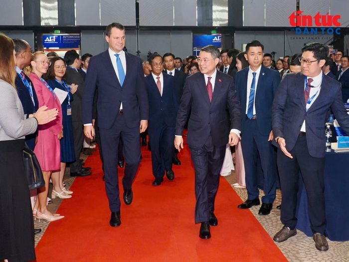 Thủ tướng Chính phủ Lê Minh Hưng đến dự Diễn đàn Kinh tế Mùa thu 2026 tại TP Hồ Chí Minh