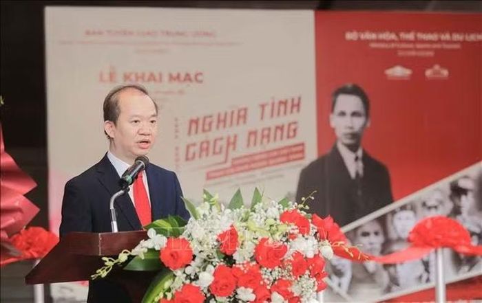 PGS.TS Bùi Hoài Sơn, Phó Trưởng Ban Tuyên giáo Trung ương phát biểu. Ảnh: Phan Phương/TTXVN