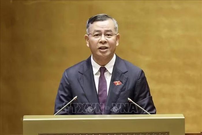 Bộ trưởng Bộ Tài chính Ngô Văn Tuấn chính phát biểu giải trình, làm rõ một số vấn đề đại biểu Quốc hội nêu. Ảnh: Doãn Tấn/TTXVN