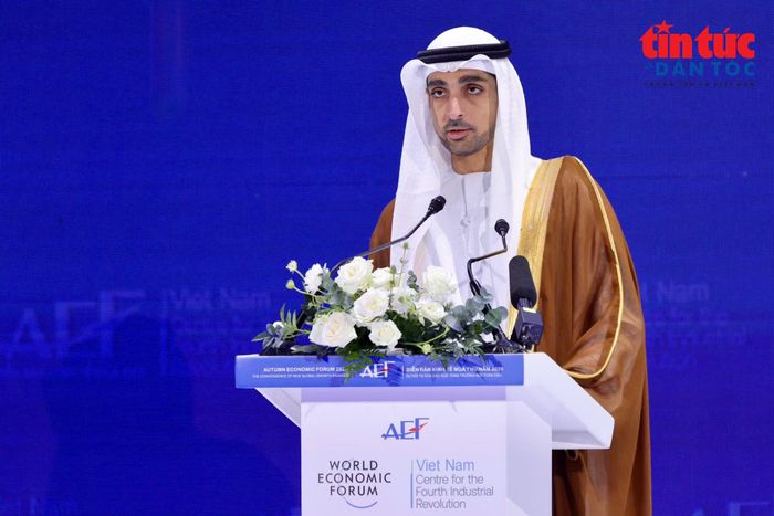 Ông Omran Sharaf, Trợ lý Bộ trưởng Ngoại giao UAE, phát biểu tại phiên toàn thể.