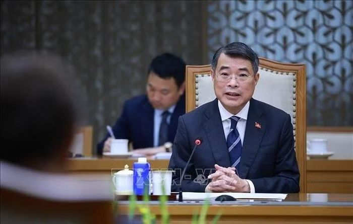 Thủ tướng Lê Minh Hưng tiếp Bộ trưởng Ngoại giao Cộng hòa Belarus Maxim Ryzhenkov. Ảnh: Dương Giang/TTXVN
