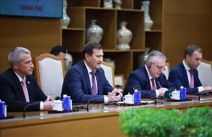 Bộ trưởng Ngoại giao Cộng hòa Belarus Maxim Ryzhenkov phát biểu. Ảnh: Dương Giang/TTXVN