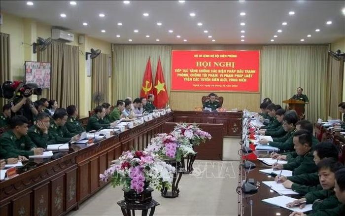 Trung tướng Vũ Trung Kiên, Ủy viên Trung ương Đảng, Ủy viên Quân ủy Trung ương, Tư lệnh Bộ đội Biên phòng phát biểu tại hội nghị.