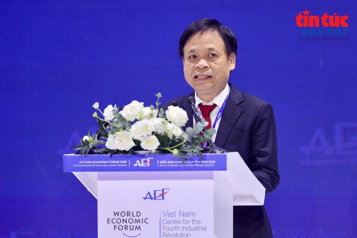 PGS.TS Lê Quốc Cường, Thành viên Tiểu ban Khoa học và Công nghệ, Đổi mới sáng tạo và Chuyển đổi số (thuộc Ban Nghiên cứu phát triển TP Hồ Chí Minh).