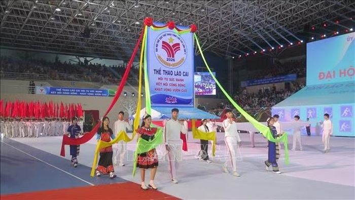 Diễu hành biểu dương lực lượng.