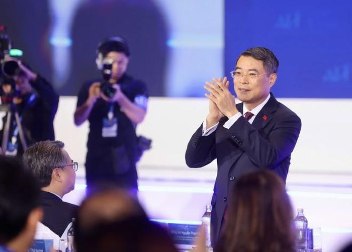 Phiên toàn thể sáng có sự tham dự của Thủ tướng Lê Minh Hưng cùng các lãnh đạo cấp cao các quốc gia.