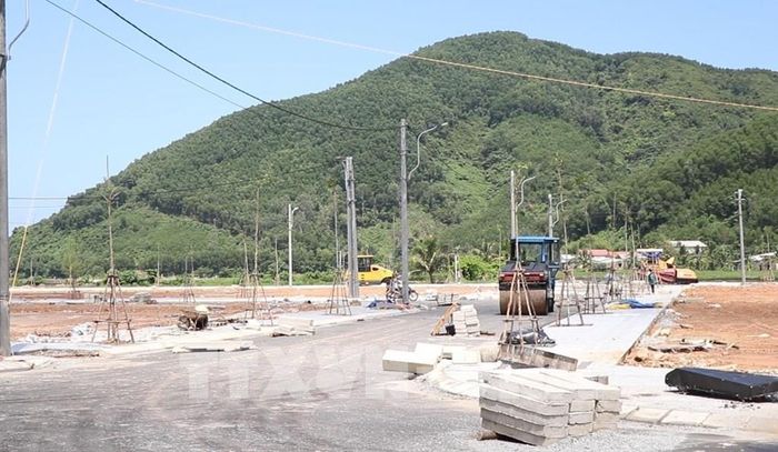 Dự án hạ tầng khu tái định cư phục vụ dự án đường sắt tốc độ cao Bắc - Nam đang bước vào giai đoạn hoàn thiện. Ảnh: Văn Dũng - TTXVN