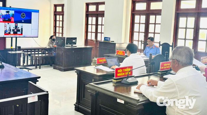 Phiên tòa xét xử trực tuyến tại TAND khu vực 4- Cần Thơ