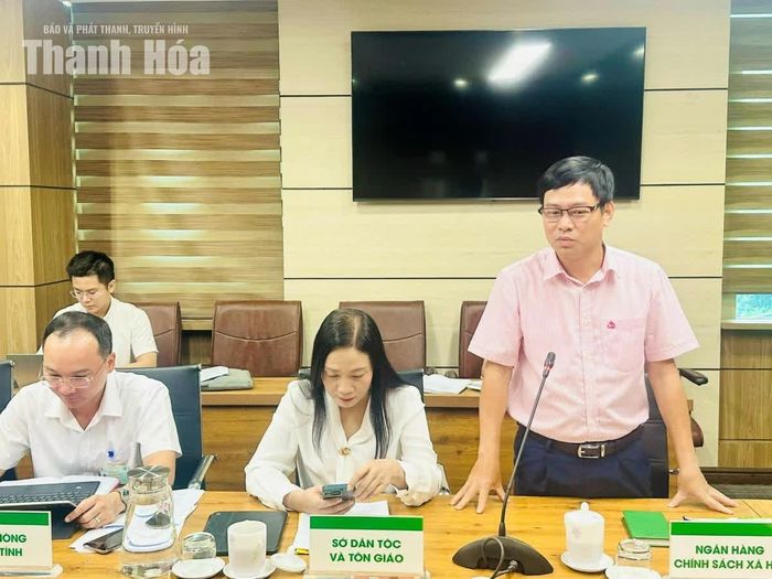Giám đốc NHCSXH Thanh Hóa phát biểu tại hội nghị.