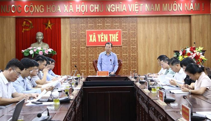 Phó Chủ tịch UBND thành phố Phan Thế Tuấn phát biểu tại buổi làm việc.