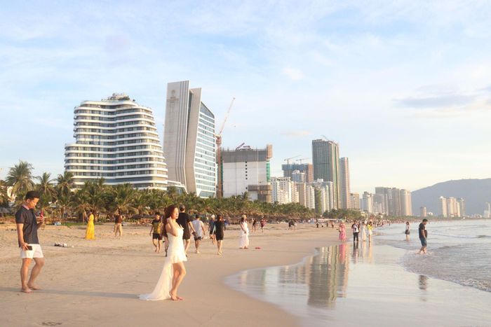 Đà Nẵng đang tăng trưởng cao về du lịch. Ảnh: HOÀNG HIỆP
