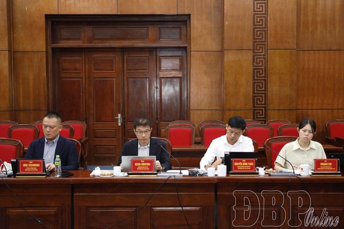 Đoàn công tác JICA trao đổi các nội dung về dự án tại buổi làm việc.