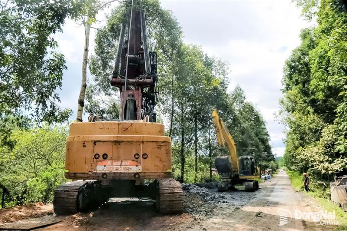 Thi công hạng mục cọc thử tại Dự án Đường kết nối từ cầu Mã Đà đến ngã ba Bà Hào.