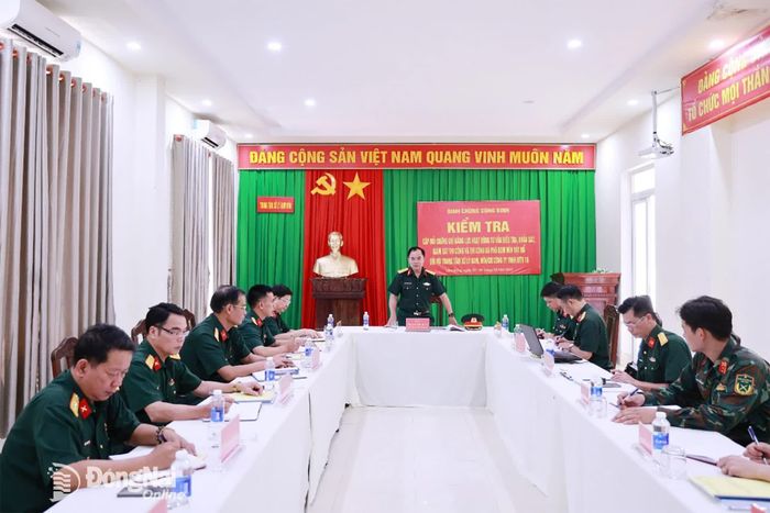 Đại tá Trịnh Ngọc Hùng, Phó Tham mưu trưởng Binh chủng Công binh, Trưởng đoàn công tác kết luận kiểm tra.