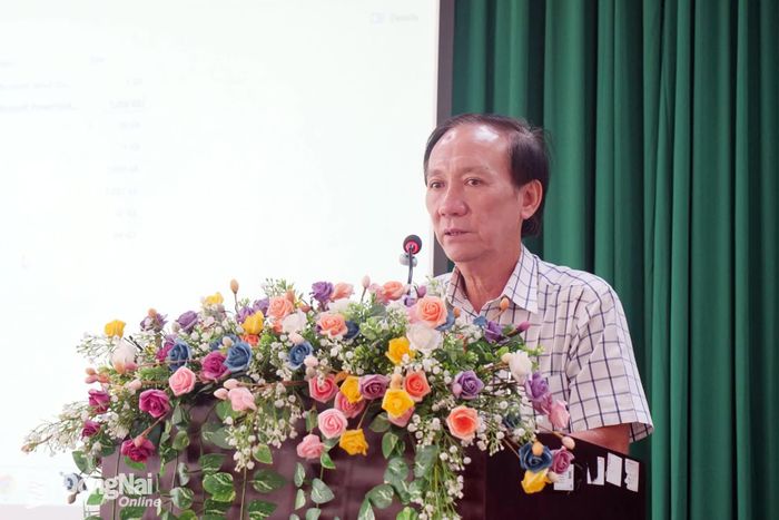 Phó Giám đốc Sở Y tế Lưu Văn Dũng phát biểu chỉ đạo tại hội nghị. Ảnh: Hạnh Dung