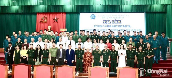 Đại biểu tham dự tọa đàm. Ảnh: Nguyệt Hà