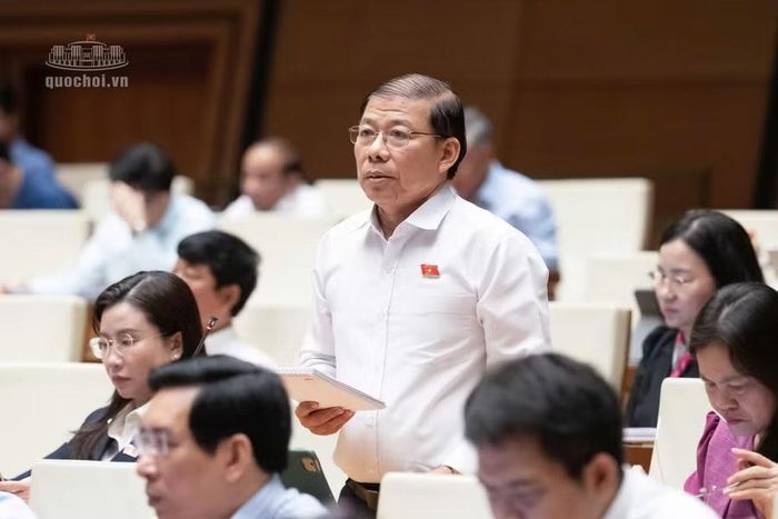  ĐB Nguyễn Thanh Sang đồng tình bỏ hình phạt tử hình đối với các tội bạo loạn, chống loài người, tội phạm chiến tranh và khủng bố. Ảnh: quochoi.vn 