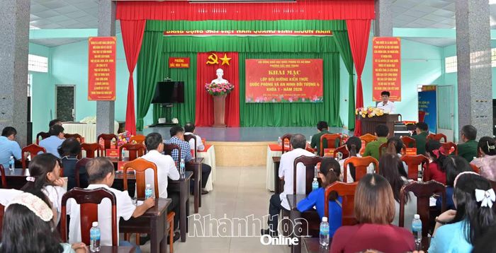 Quang cảnh khai mạc lớp bồi dưỡng.