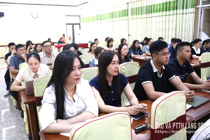 Các đại biểu tham gia lớp bồi dưỡng