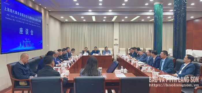 Toàn cảnh buổi làm việc giữa Đoàn đại biểu HĐND tỉnh với Hiệp hội Ngành dịch vụ hiện đại Thượng Hải
