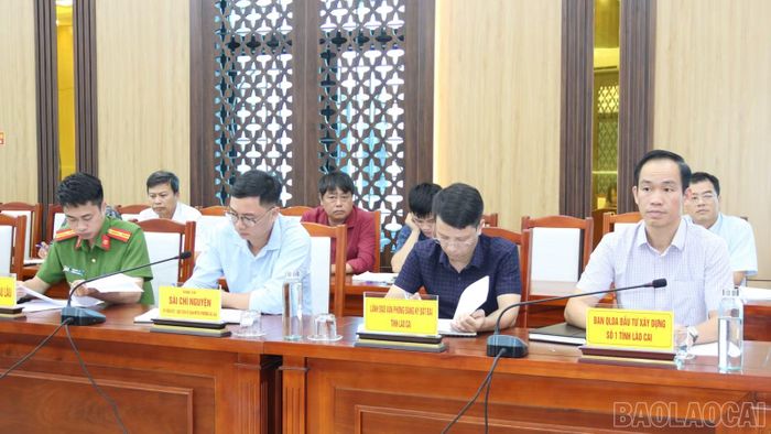 Các đại biểu dự hội nghị.