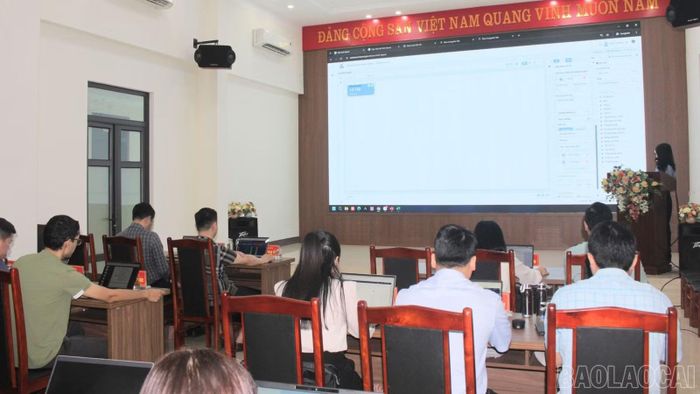 Nội dung tập huấn tập trung hướng dẫn cách sử dụng, quản trị, cập nhật và khai thác dữ liệu trên phần mềm Kho dữ liệu tập trung.