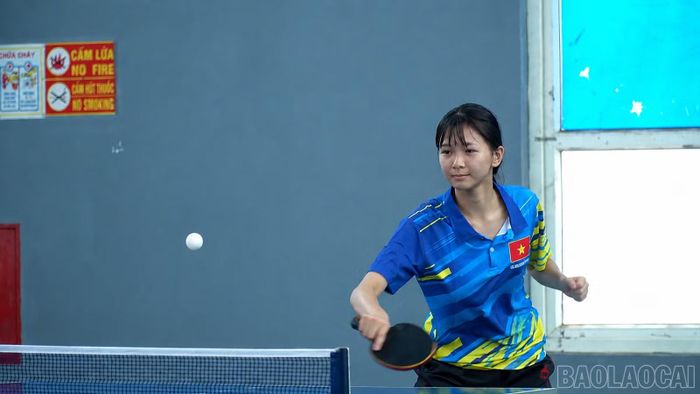 Môn bóng bàn có 110 vận động viên đến từ 15 đoàn tham gia tranh tài.