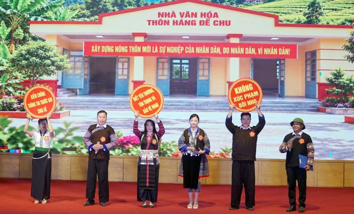 Phần thi của xã Khao Mang.
