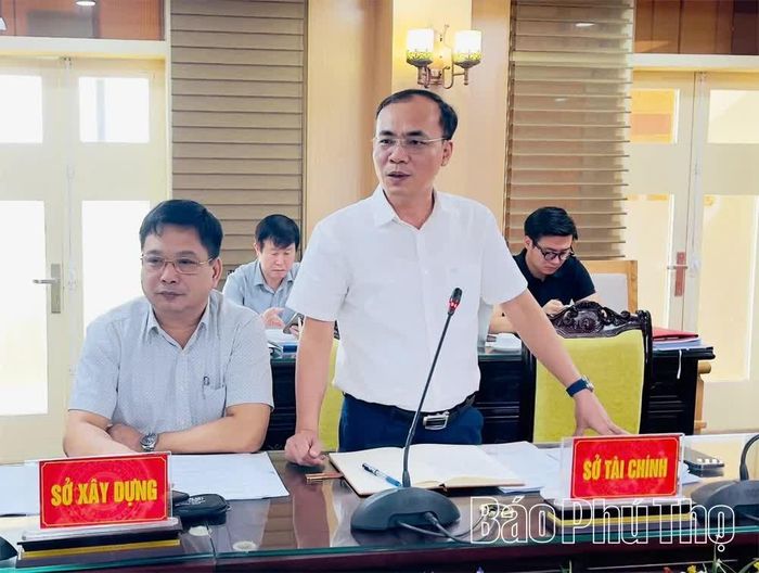 Các đại biểu phát biểu tại hội nghị.
