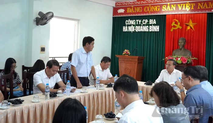 Đại biểu đại diện các đơn vị báo cáo tình hình - Ảnh: H.Tr