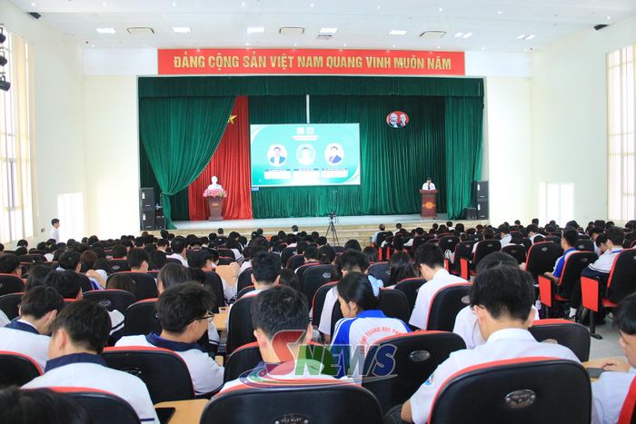 Hội thảo “Hành trình khởi nghiệp và đổi mới sáng tạo từ THPT” tại Trường THPT Chuyên Sơn La.