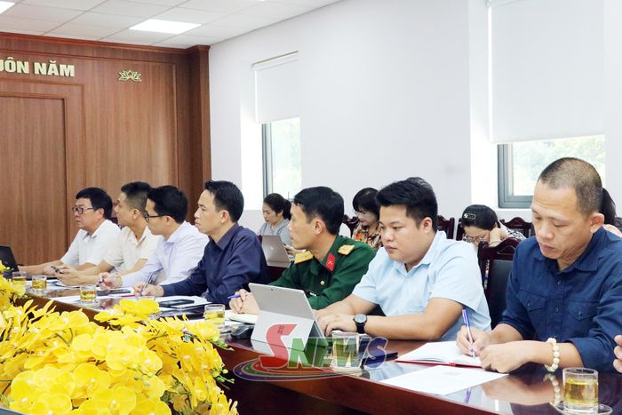 Các đại biểu dự hội nghị.