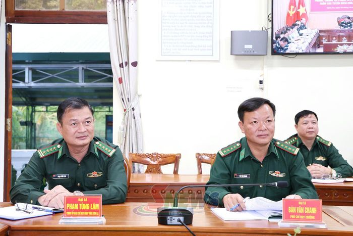 Đại biểu dự hội nghị tại điểm cầu Ban Chỉ huy BĐBP tỉnh