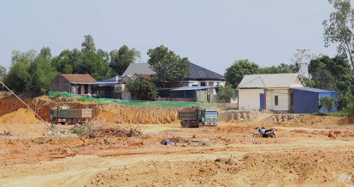Công tác giải phóng mặt bằng Dự án đầu tư xây dựng và kinh doanh kết cấu hạ tầng Khu công nghiệp Yên Bình 2 đang được đẩy nhanh tiến độ.