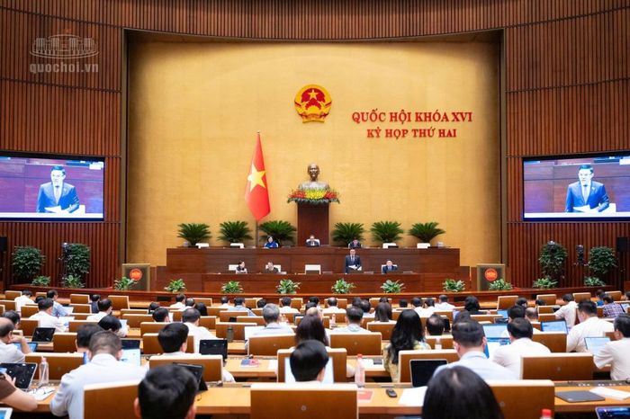 Quốc hội thảo luận tại Hội trường về dự án Luật sửa đổi, bổ sung một số điều của Luật Thương mại, Luật Cạnh tranh, Luật Quản lý ngoại thương và Luật Bảo vệ quyền lợi người tiêu dùng - Ảnh: Quốc hội