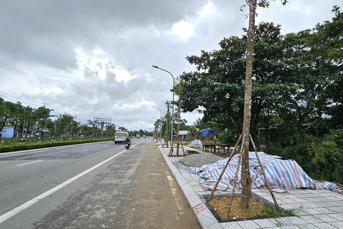 Dự án được triển khai nhằm đảm bảo vệ sinh môi trường, an toàn giao thông, mở rộng không gian cảnh quan đô thị, đồng thời thúc đẩy phát triển kinh tế, văn hóa và xã hội tại địa phương.