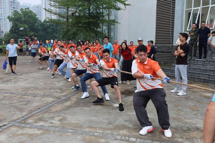 Công đoàn Xây dựng Việt Nam đang hướng tới cách chăm lo chủ động, toàn diện hơn, đưa công tác bảo vệ sức khỏe người lao động đến gần hơn với từng công trường, nhà máy và doanh nghiệp.