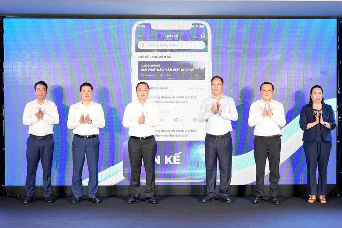 Thành phố Huế ra mắt chuyên mục Hiến kế, Hỗ trợ doanh nghiệp và Bản đồ số dự án thu hút đầu tư trên nền tảng ứng dụng Hue-S. Ảnh: Ngọc Hiếu
