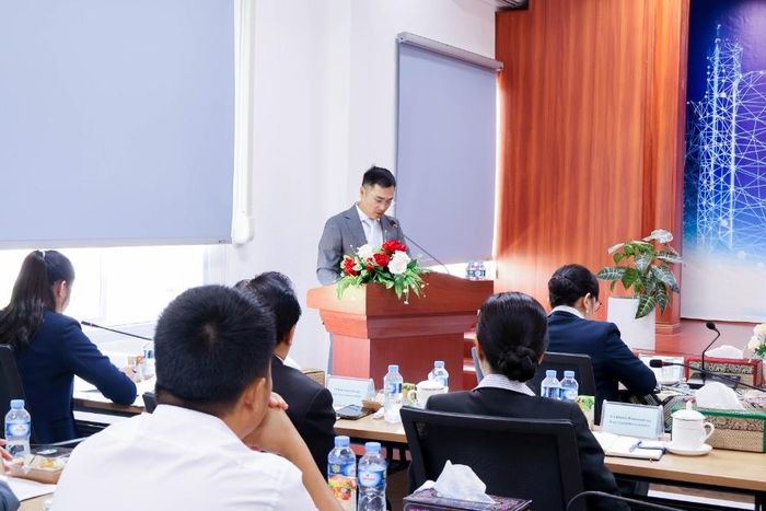 Ông Trần Trung Dũng, Chủ tịch Hội đồng thành viên VAMC, phát biểu tại Chương trình trao đổi kinh nghiệm và đào tạo giữa VAMC và SAMC