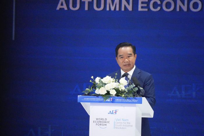 Chủ tịch UBND TP Hồ Chí Minh Nguyễn Văn Được phát biểu chào mừng.
