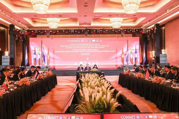 Bộ Công an Việt Nam chủ trì, phối hợp với các bộ, ngành và cơ quan liên quan tổ chức Hội nghị cấp Bộ trưởng các nước Tiểu vùng sông Mekong mở rộng về phòng, chống mua bán người lần thứ 6; Sáng kiến phối hợp cấp Bộ trưởng về phòng, chống mua bán người các nước tiểu vùng sông Mekong (Tiến trình COMMIT) với chủ đề “Tăng cường hợp tác khu vực phòng, chống mua bán người trong kỷ nguyên số” ngày 19/11/2025, tại Hà Nội.