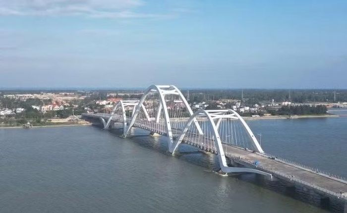 Cầu Nhật Lệ 3 ở Quảng Trị sẽ chính thức thông xe vào tháng 11/2026.