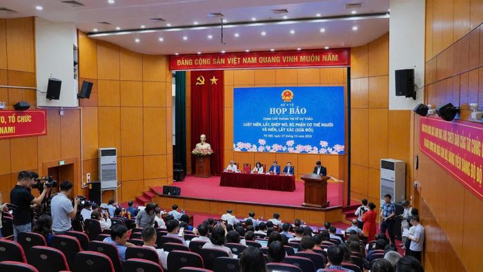 Quang cảnh buổi họp báo. Ảnh: Minh Hằng
