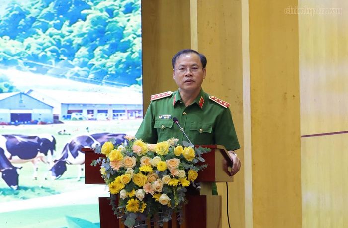 Thứ trưởng Bộ Công an Nguyễn Văn Long phát biểu tại Hội nghị - Ảnh: chinhphu.vn/Gia Huy