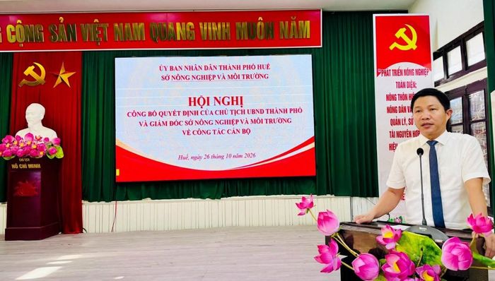 Ông Lê Văn Cường, TUV, Giám đốc Sở Nông Nghiệp và Môi Trường TP Huế phát biểu giao nhiệm vụ.
