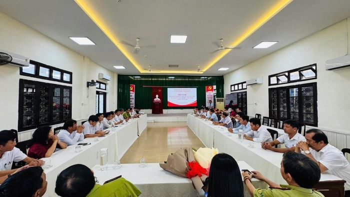 Toàn cảnh hội nghị.