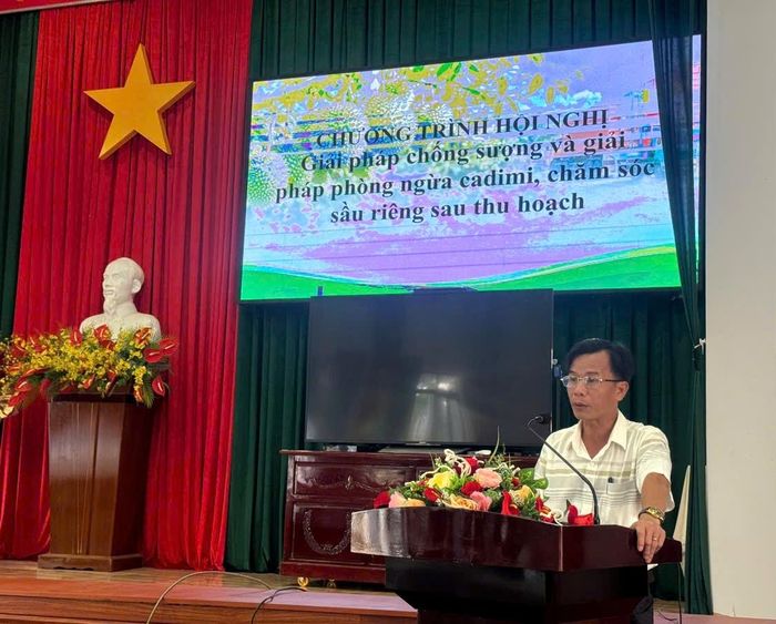 Ông Nguyễn Đoàn, Phó Chủ tịch UBND xã Krông Pắc phát biểu tại hội nghị.